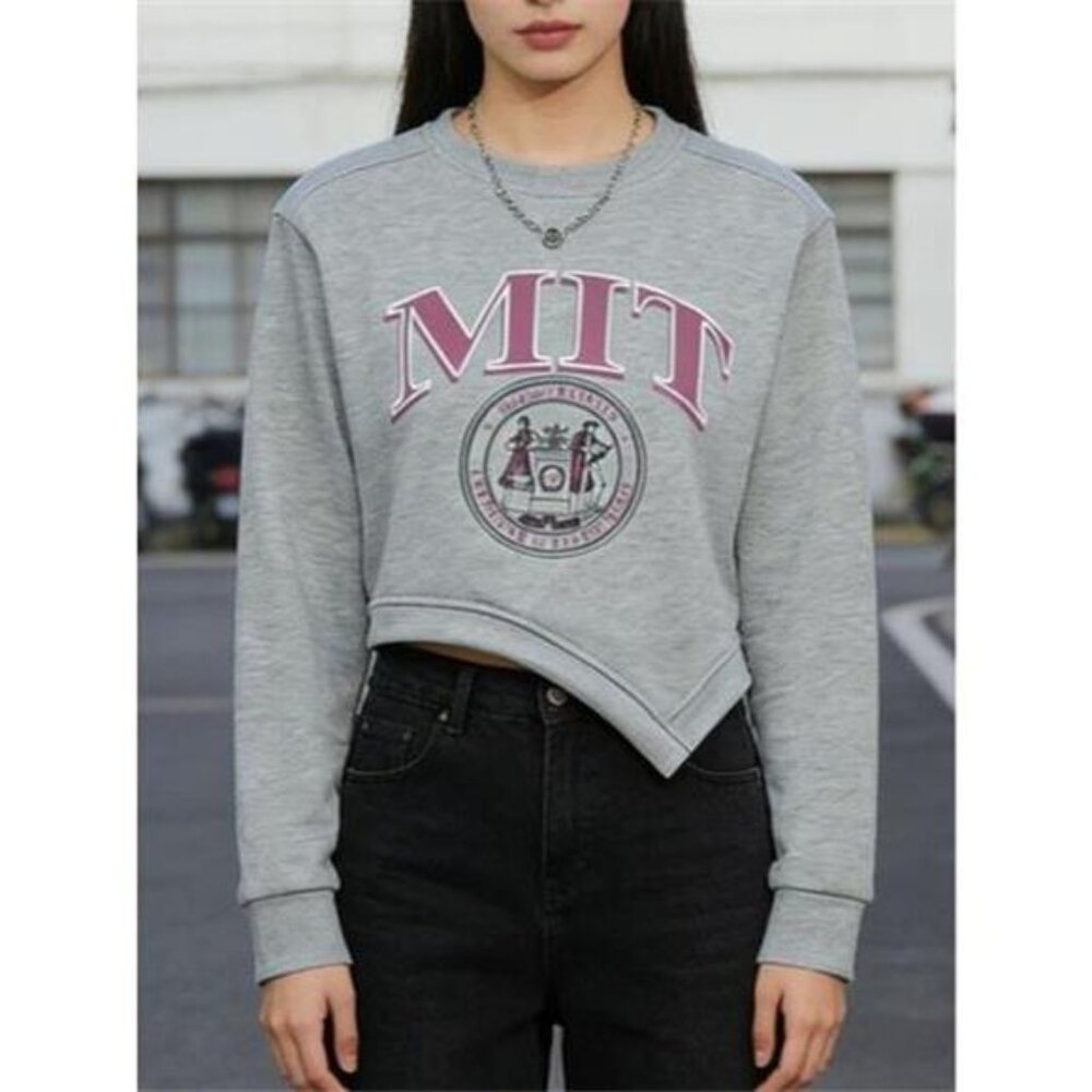 Graphic Round Neck Cropped Sweatshirt